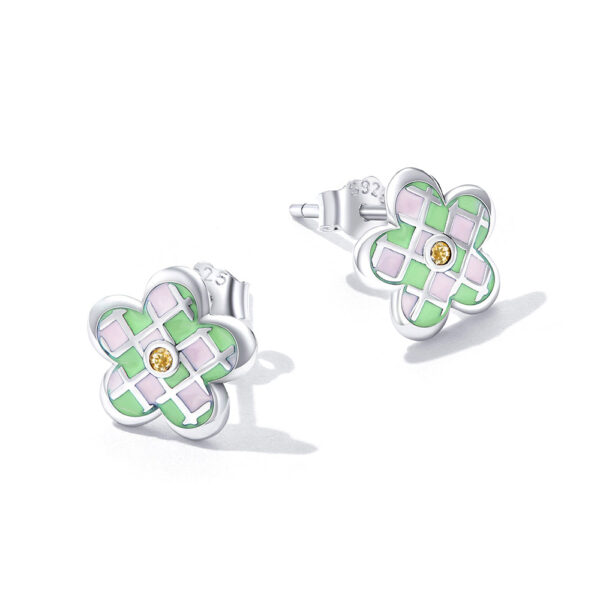 Solid 925 Sterling Silver Checked Green Flower Studs - Image 2