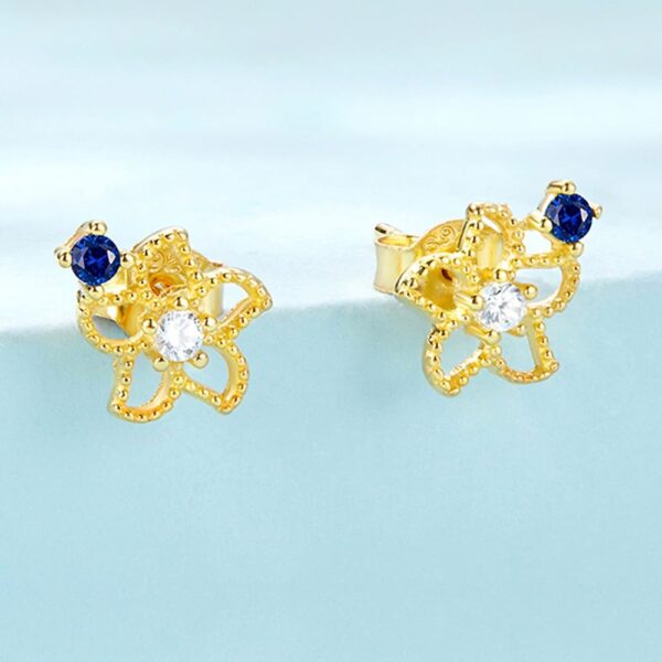Solid 925 Signature Silver Mono Blue Flower Earrings In Gold - Image 2