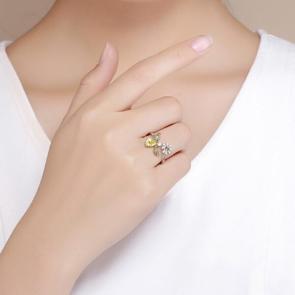 Solid 925 Sterling Silver Darling Bee Daisy Ring - Image 4