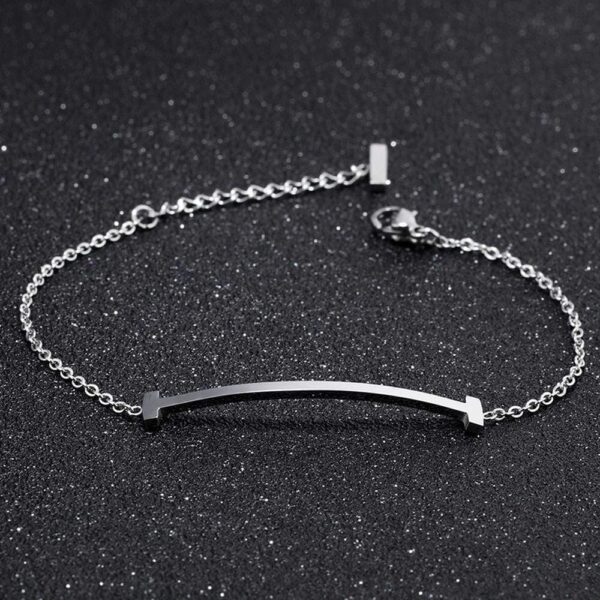 Sleek Bar Bracelet White Gold - Image 2