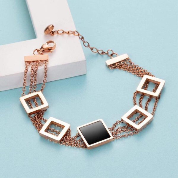 Glamourous Geometric Layered Chain Bracelet - Image 3