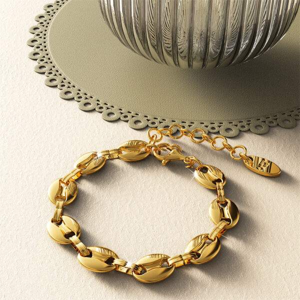 Interlocking Anchor Link Bracelet in Gold - 8mm - Image 5