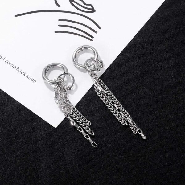 Rainy Chain Dangle Earrings In White Gold - Image 3