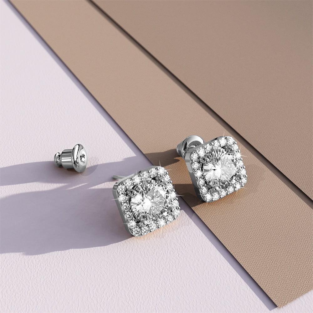Meissa Cube White Gold Stud Earrings - Image 3