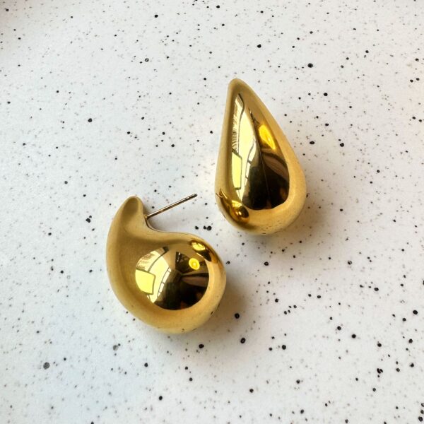 Raindrop Gold layered Stud Earrings - Image 5