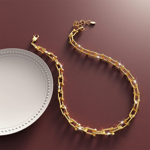 Bullion Gold Urban U-Link Hardwear Necklace in Gold - Image 2