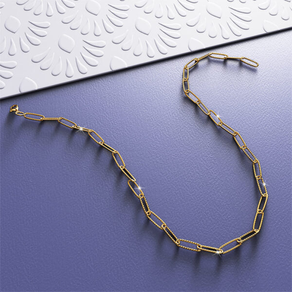 Textured Paper-Clip Link Chain Necklace in Gold - Image 4