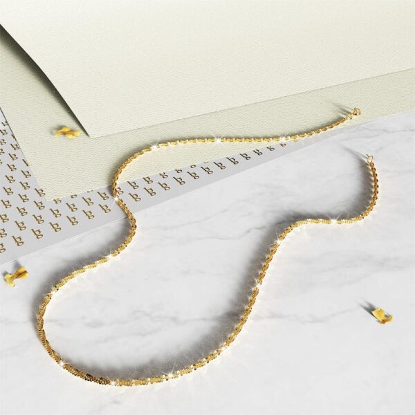 Khloe Chain Link Necklace in Gold - Image 4
