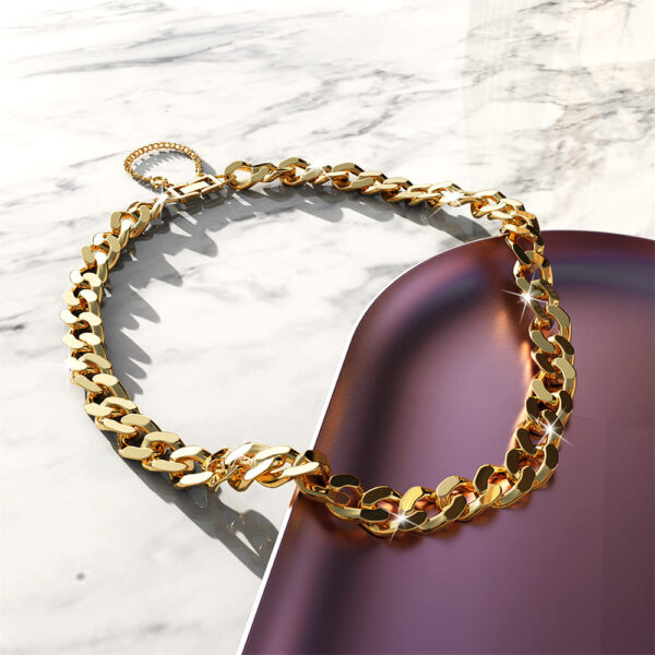 Veneta Link Necklace in Gold - Image 2