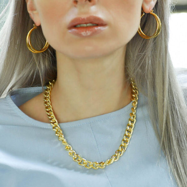 Veneta Link Necklace in Gold - Image 3