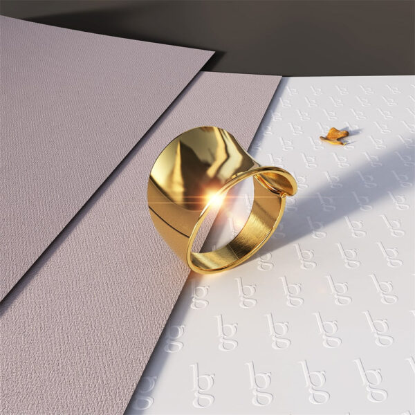 Folded Ring in Gold