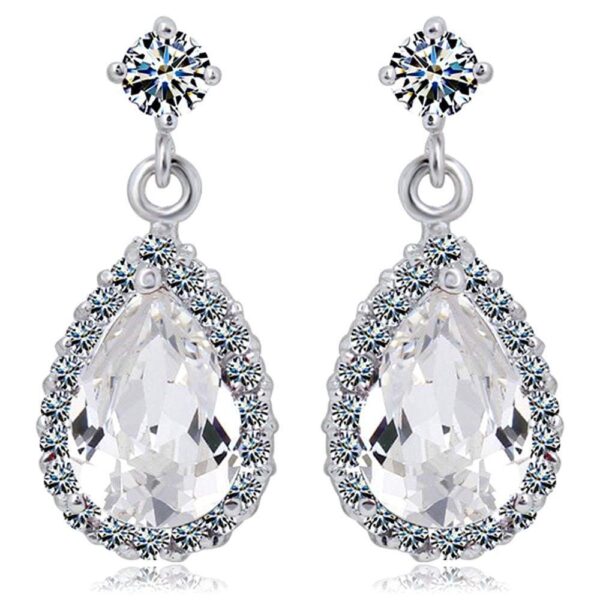 Isabelle Drop Earrings