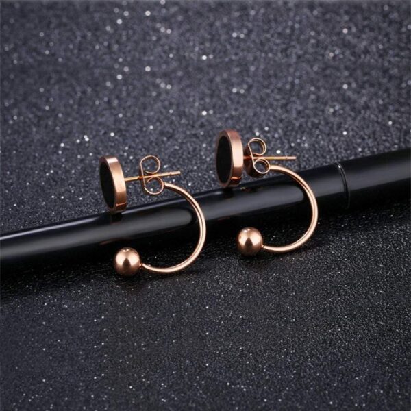 Triss Back Lobe Earrings - Image 2
